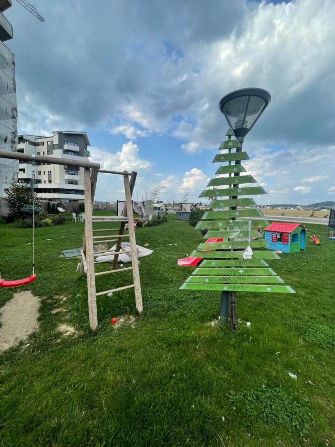 Panoramic Apartment Брашов Экстерьер фото